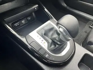Sedán de 4 puertas Kia Forte GT-Line 2023