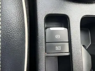 Sedán de 4 puertas Kia Forte GT-Line 2023