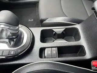 Sedán de 4 puertas Kia Forte GT-Line 2023