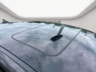 Sedán de 4 puertas Kia Forte GT-Line 2023