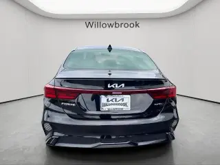 Sedán de 4 puertas Kia Forte GT-Line 2023