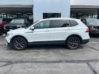 Volkswagen Tiguan 2023 AWD SE 4Motion SUV de 4 puertas