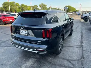 Kia Sorento Hybrid 2023 AWD EX SUV de 4 puertas