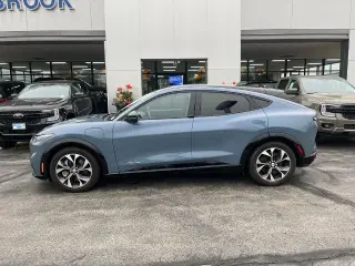 Ford Mustang Mach-E 2023 AWD Premium 4dr SUV