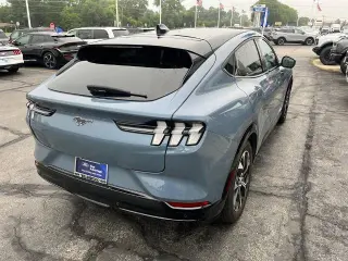 Ford Mustang Mach-E 2023 AWD Premium 4dr SUV