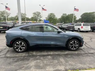 Ford Mustang Mach-E 2023 AWD Premium 4dr SUV