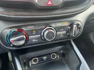 Kia Soul 2025 LX 4 puertas Crossover