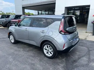 Kia Soul 2025 LX 4 puertas Crossover