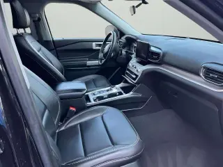 Ford Explorer 2023 AWD XLT SUV 4p.