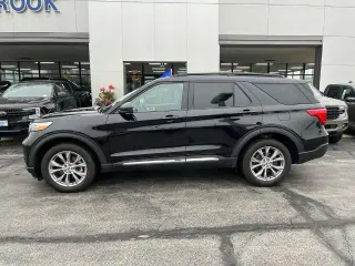 Ford Explorer 2023 AWD XLT SUV 4p.