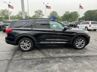 Ford Explorer 2023 AWD XLT SUV 4p.