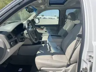 2013 Chevrolet SUBURBAN LT