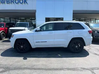 Jeep Grand Cherokee 2018 4x4 Laredo SUV de 4 puertas