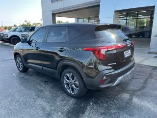Kia Seltos 2024 AWD LX 4dr SUV
