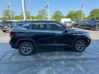 Kia Seltos 2024 AWD LX 4dr SUV