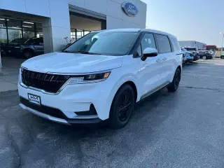 Kia Carnival 2022 LX 4p Minivan