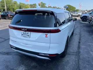 Kia Carnival 2022 LX 4p Minivan