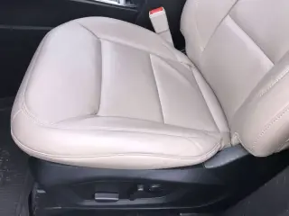 Ford Explorer 2023 AWD XLT SUV de 4 puertas
