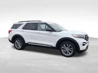 Ford Explorer 2023 AWD XLT SUV de 4 puertas
