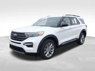 Ford Explorer 2023 AWD XLT SUV de 4 puertas