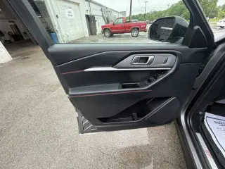 Ford Explorer 2025 AWD ST-Line SUV de 4 puertas