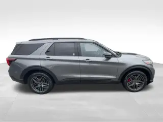 Ford Explorer 2025 AWD ST-Line SUV de 4 puertas