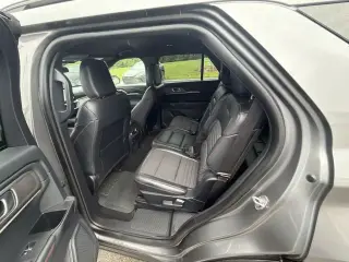 Ford Explorer 2025 AWD ST-Line SUV de 4 puertas
