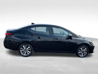 Nissan Versa 2023 SV Sedán de 4 puertas