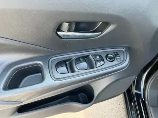 Nissan Versa 2023 SV Sedán de 4 puertas