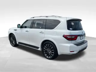 Nissan Armada 2021 4x4 Platinum SUV de 4 puertas