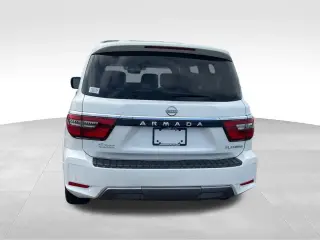 Nissan Armada 2021 4x4 Platinum SUV de 4 puertas