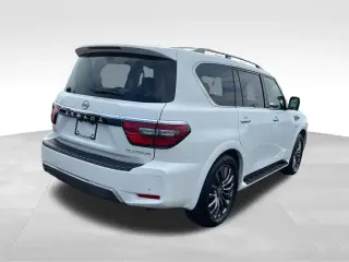 Nissan Armada 2021 4x4 Platinum SUV de 4 puertas