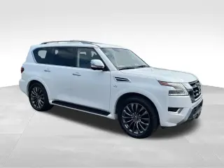 Nissan Armada 2021 4x4 Platinum SUV de 4 puertas