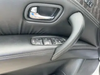 Nissan Armada 2021 4x4 Platinum SUV de 4 puertas