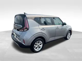 Kia Soul 2025 LX 4 puertas Crossover