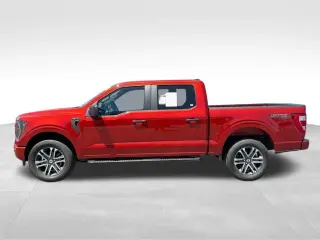 Ford F-150 2023 4x4 XL 4p SuperCrew 5.5 ft. SB