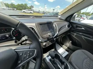 Chevrolet Equinox 2024 4x4 LT 4p SUV con 1LT