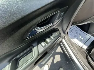 Chevrolet Equinox 2024 4x4 LT 4p SUV con 1LT