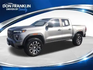 GMC Canyon 2023 4x4 AT4 4p. Crew Cab 5 ft. SB