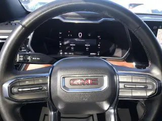 GMC Canyon 2023 4x4 AT4 4p. Crew Cab 5 ft. SB