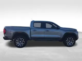 GMC Canyon 2023 4x4 AT4 4p. Crew Cab 5 ft. SB