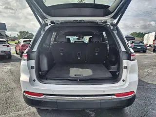 Jeep Grand Cherokee 2024 4x2 Limited SUV de 4 puertas