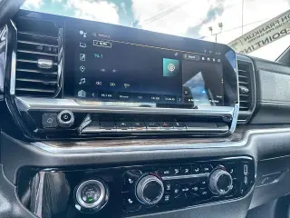 Chevrolet Silverado 1500 2023 4x4 LT Cabina Doble 4p caja de 5.8 pies con 2FL