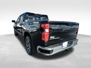 Chevrolet Silverado 1500 2023 4x4 LT Cabina Doble 4p caja de 5.8 pies con 2FL