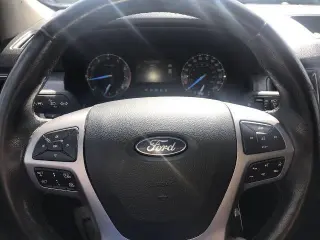 Ford Ranger 2023 4x4 XLT 4 puertas SuperCrew 5,1 pies SB