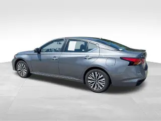 Nissan Altima 2024 2.5 SV 4p Sedán