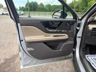 Lincoln Corsair 2020 AWD Reserve 4dr SUV