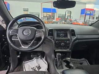Jeep Grand Cherokee 2019 4x4 Laredo 4p SUV