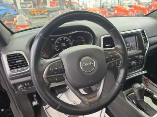 Jeep Grand Cherokee 2019 4x4 Laredo 4p SUV