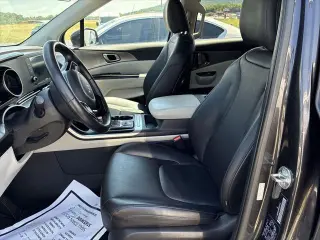 Kia Carnival 2024 LX 4 puertas Mini-Van